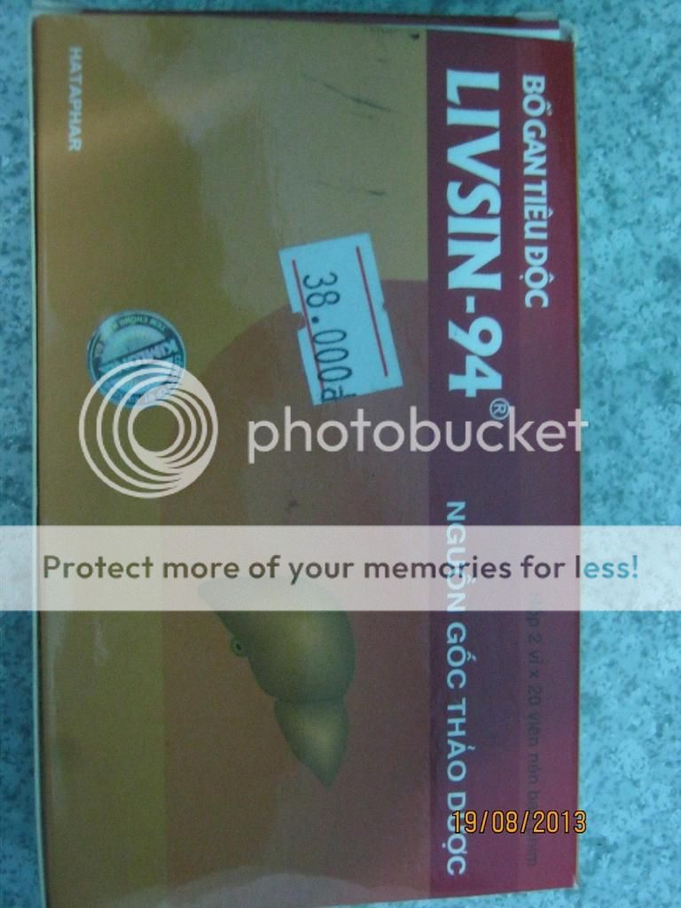 Bị dị ứng thức ăn, khổ quá.