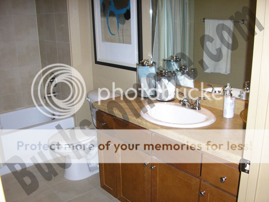 apartments close to fiesta texas